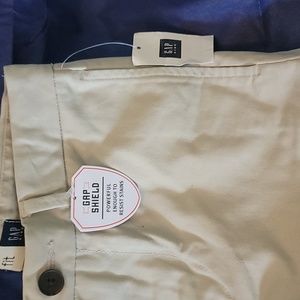 NWT Gap EasyFit size 8 boys Khaki Pants